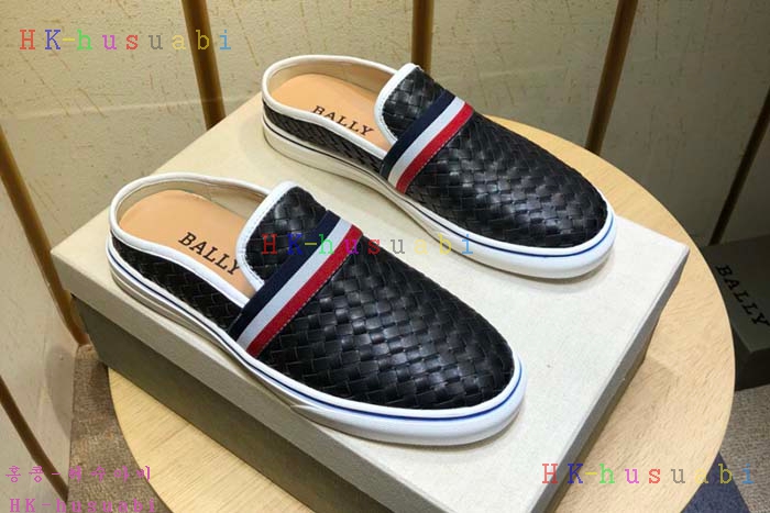 NEW 2018SS �߸� ������ ����Ŀ�� B 57840