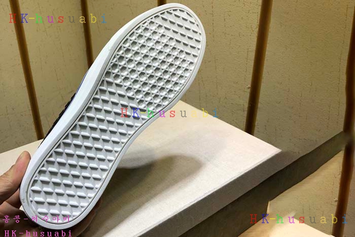 NEW 2018SS �߸� ������ ����Ŀ�� B 57840