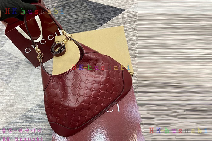 ڹ̷ޡڱ B   834981-5